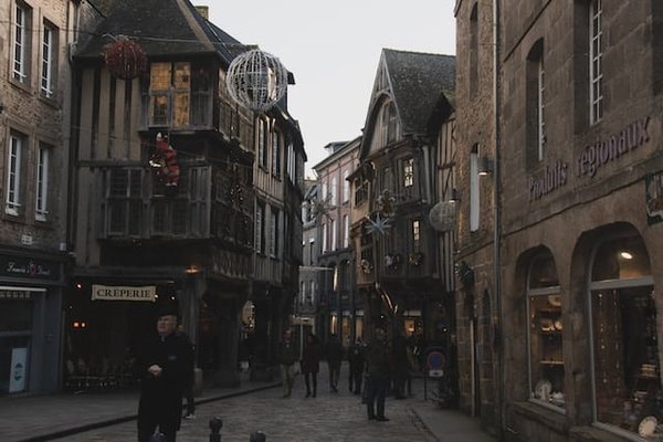 Le guide touristique ultime pour visiter Dinan
